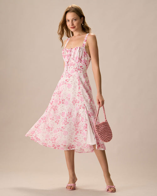 Das rosa Midikleid mit quadratischem Ausschnitt, Blumenmuster und Rüschen