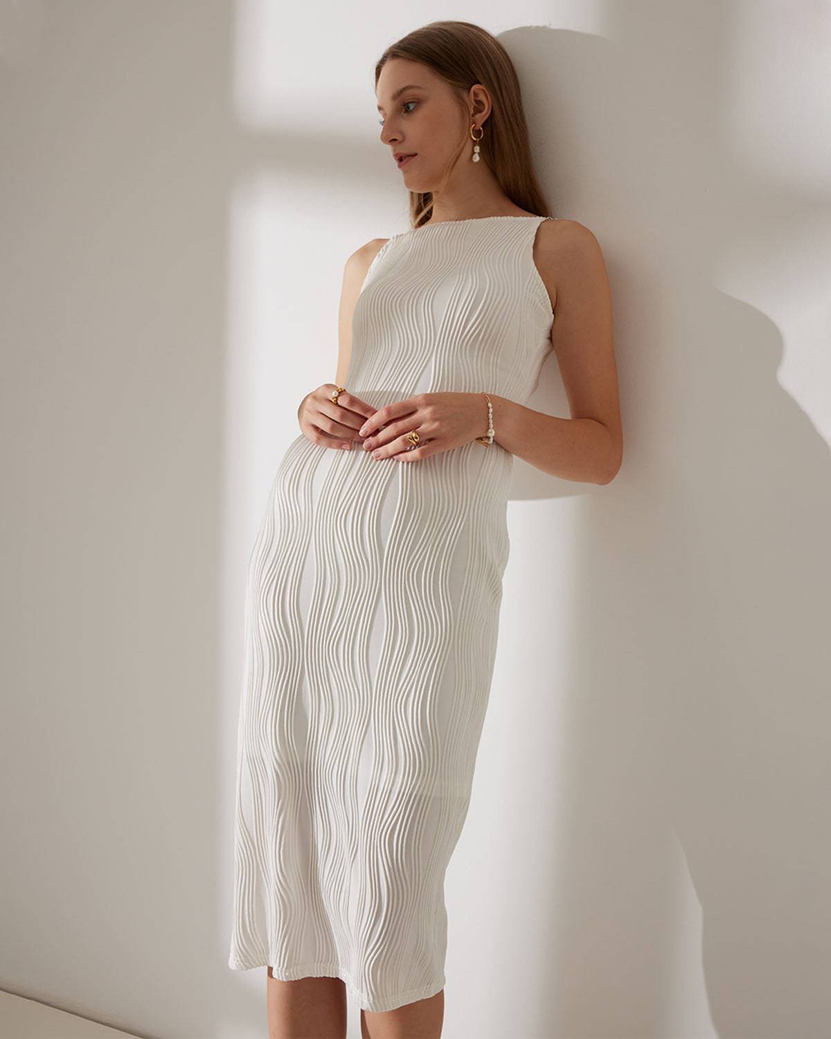 Das Wasserwellenstruktur-Spaghettiträgerkleid
