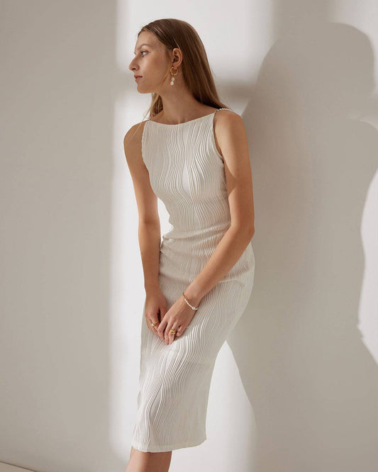 Das Wasserwellenstruktur-Spaghettiträgerkleid